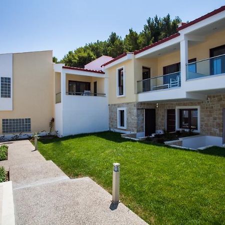 Elpiniki Luxury Apartments Nea Poteidaia Exteriér fotografie