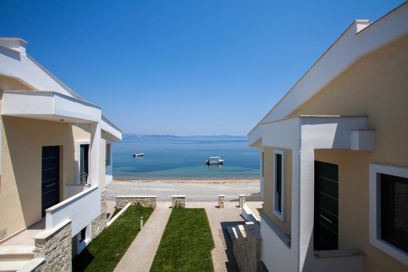 Elpiniki Luxury Apartments Nea Poteidaia Exteriér fotografie